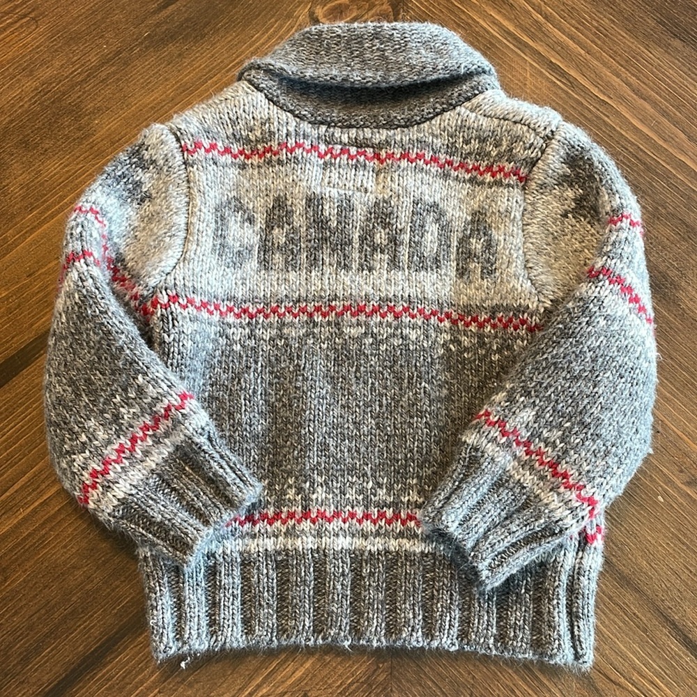 Canadiana Canada Sweater 2T - Picture 7 of 7